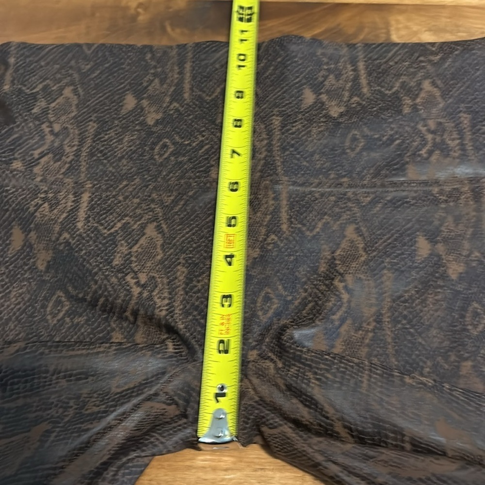 Spanx Snakeskin Pattern, Size Large - image 5